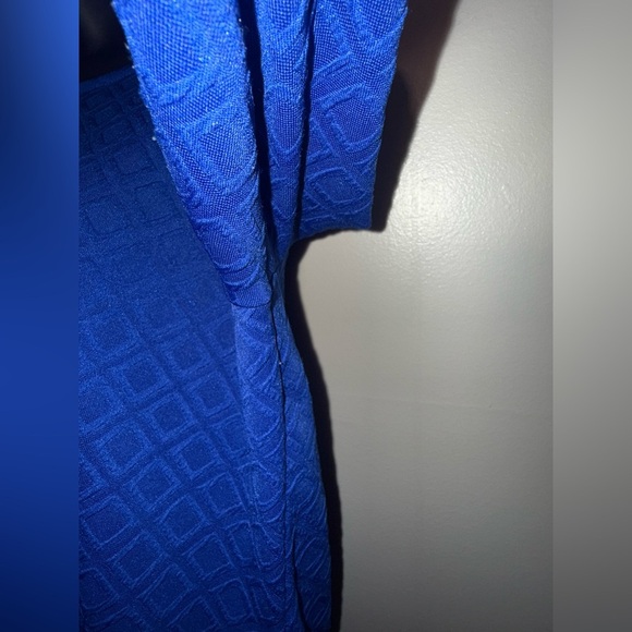 Dana Buchman Royal Blue Textured Keyhole Tunic Blouse Size M High Low Office - Picture 7 of 11